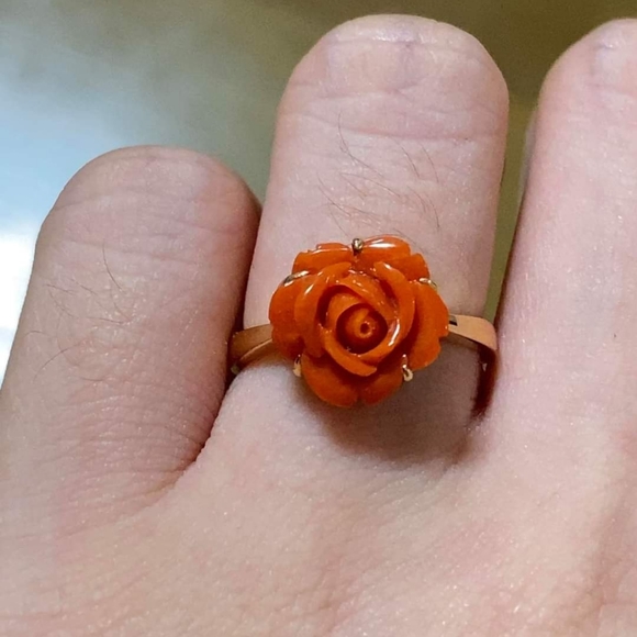 18k Solid YG SANGO/CORAL RING - Picture 2 of 4